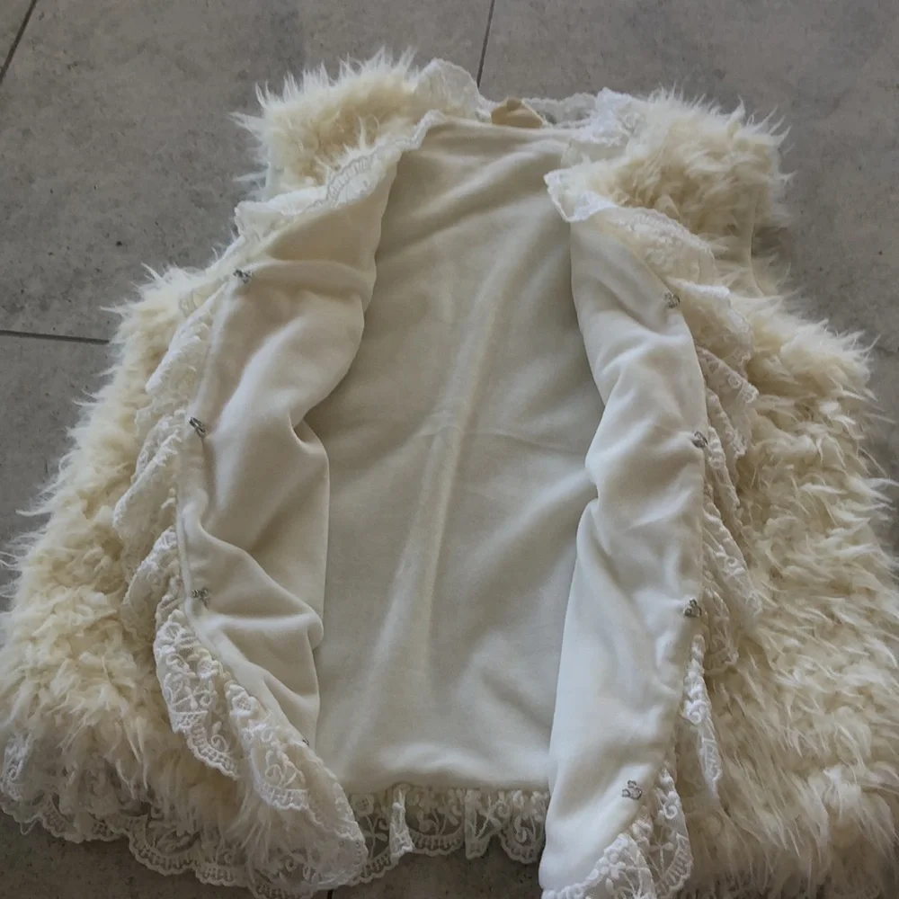M.L. Kids Ruffles fur & Lace Vest